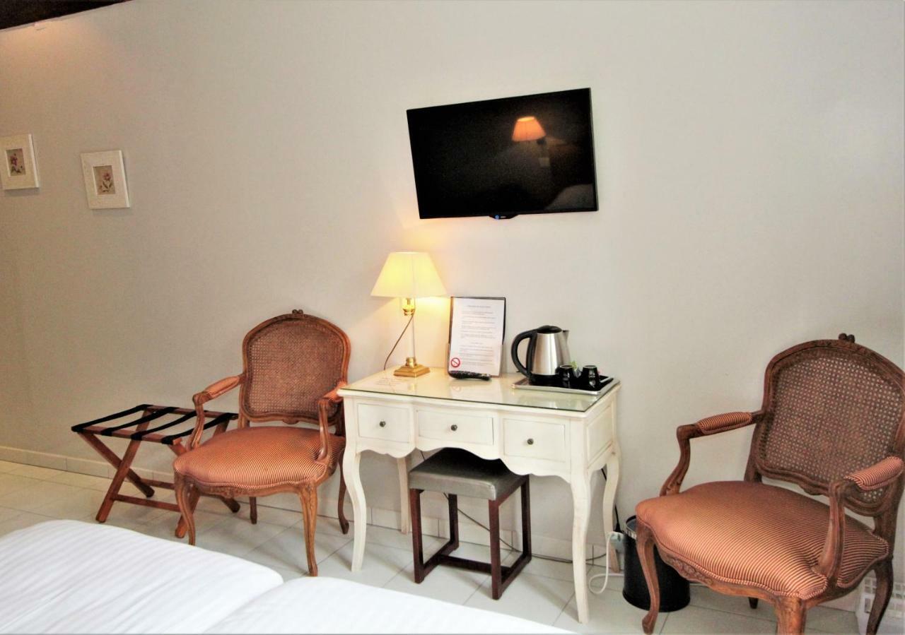Hotel Le Regent Вилле-Котре Экстерьер фото